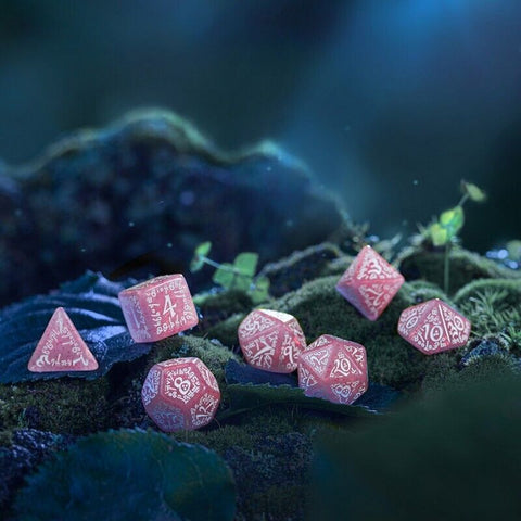 Elvish Shimmering Pink & White Dice Set Magic Role Playing Games Q-Workshop NEW