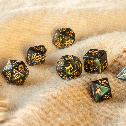 Cats Dice Set: Pixel Rpg Dice Polyhedrons Bottle Green Gold Q-Workshop Scat06