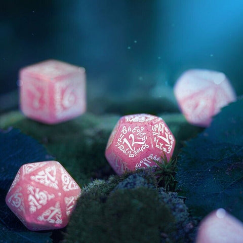 Elvish Shimmering Pink & White Dice Set Magic Role Playing Games Q-Workshop NEW
