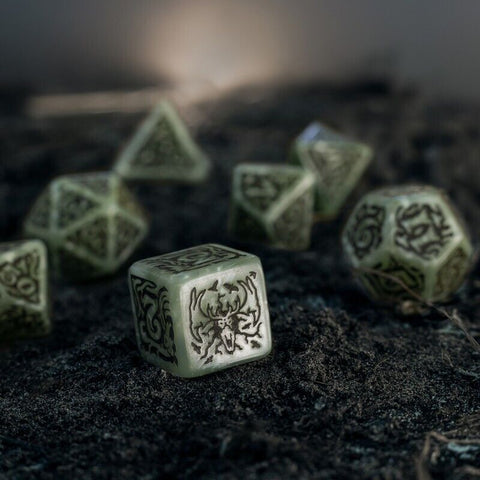 The Witcher Dice Set Leshen - The Totem Builder Role Play Games Q-Workshop NEW
