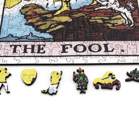 Tarot: The Fool (Rider-Waite) Wooden Puzzle 250 pieces Fantasy Puzzles
