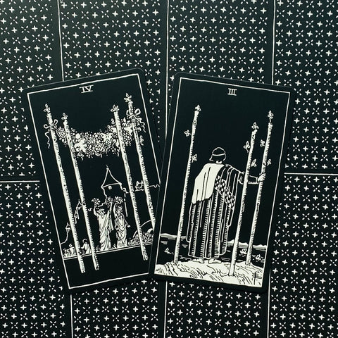 Glow In The Dark Tarot Featuring The Rider-Waite Tarot US Games Systemsart NEW