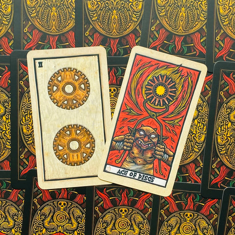Tarot del Toro cards and guidebook Insight Editions