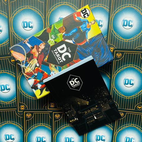 The Dc Tarot Cards Deck & Guidebook Super Heroes C. Gilly Insight Editions