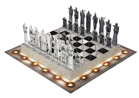Harry Potter: The Pop-Up Wizard Chess Set Insight Editions