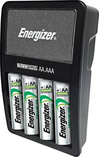 Energizer Recharge Maxi Charger For Aaa Aa Batteries & 4 Aa 2000Mah Batteries