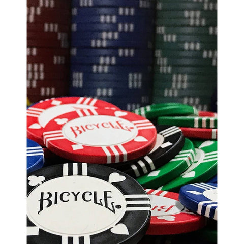 Bicycle 100 Poker Chip Set With Tray 8 Gram Clay Filled 4 Colors Tournament