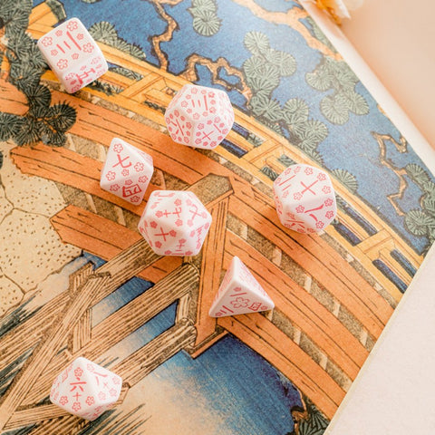 Japanese Cherry Blossoms Petals Dice Set Role Games Q-Workshop Dnd Kanji NEW