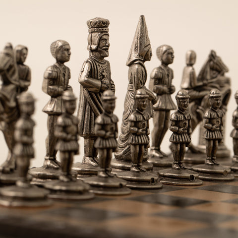 King Arthur Metal Chess Set, Leatherette Board 28cm, King 6.7cm, Made in Italy