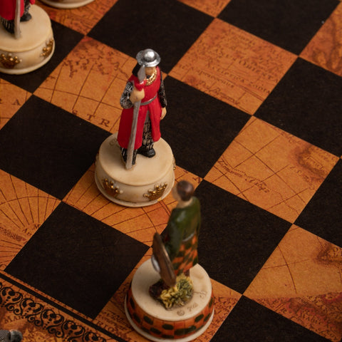 Italfama Hand-Painted Chess Set English vs Scots, Faux Leather Board 3-in-1