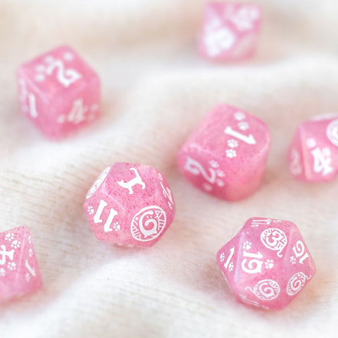 Cats Dice Set: Daisy Rpg Dice Polyhedrons Pink White D4 Inside Q-Workshop Rcat07