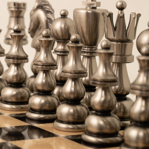 Italfama Large Brass Chess Set with Wooden Board, Made in Italy, King 11.5 cm