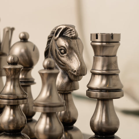 Italfama Large Brass Chess Set with Wooden Board, Made in Italy, King 11.5 cm