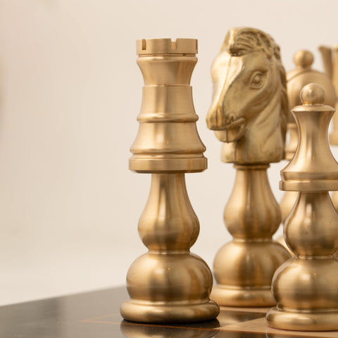 Italfama Large Brass Chess Set with Wooden Board, Made in Italy, King 11.5 cm