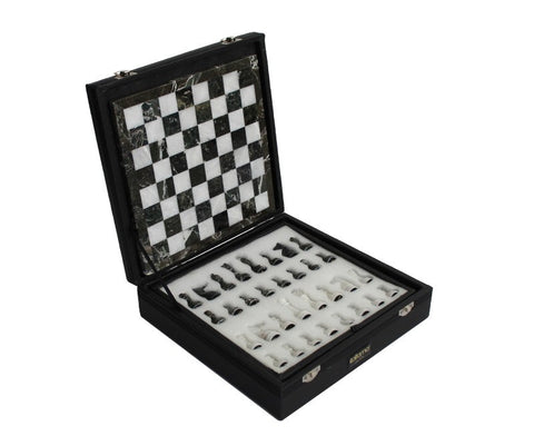 Handmade Black and White Marble Chess Set with Leather Case by Italfama