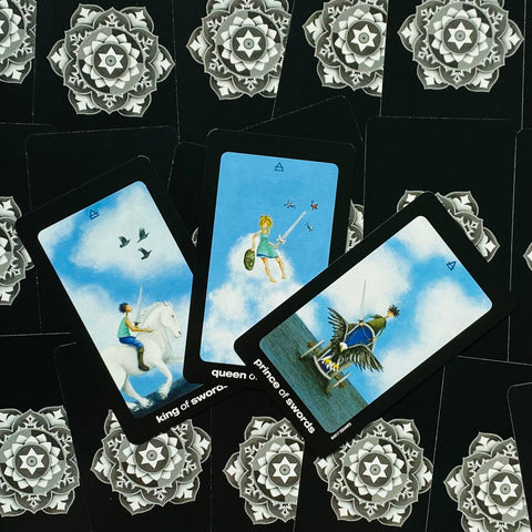 Sun and Moon Tarot Deck in a Tin by Vanessa Decort 78 Cards US Games