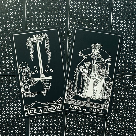 Glow In The Dark Tarot Featuring The Rider-Waite Tarot US Games Systemsart NEW