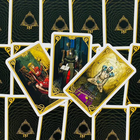 Night Sun Mini Tarot Cards Deck Fabio Listrani Lo Scarabeo 78-Card