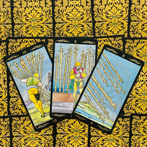 Golden Universal Tarot Deck 78 Cards Gold Foil Lo Scarabeo English