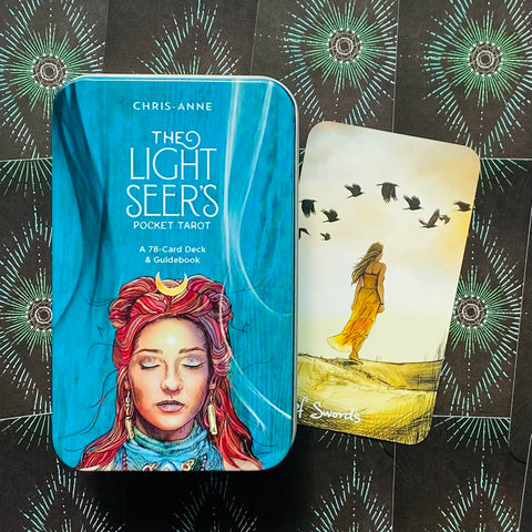 The Light Seer'S Pocket Tarot Card Deck And Guidebook