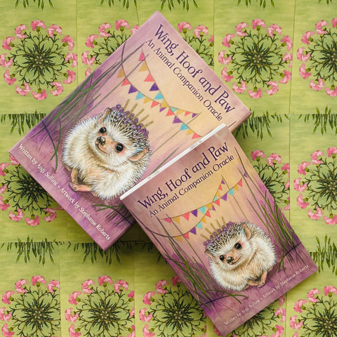 Wing, Hoof And Paw: An Animal Companion Oracle Cards Deck