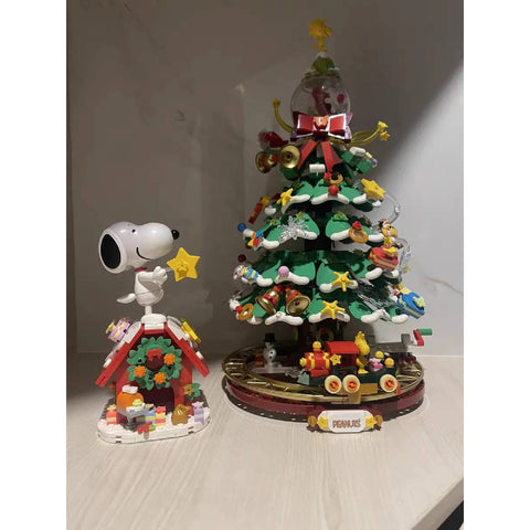 Snoopy Christmas Tree Building Set Peanuts Holiday Model Kit Blocks Toy