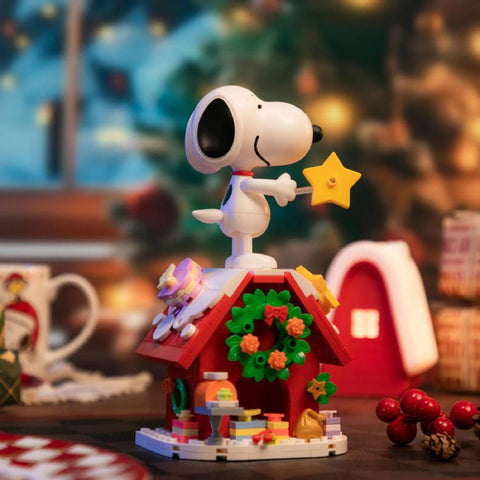 Snoopy Christmas Tree Building Set Peanuts Holiday Model Kit Blocks Toy