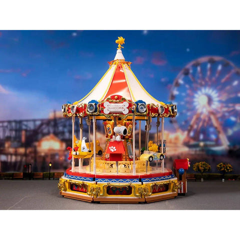 Snoopy Carousel Building Set – Peanuts Construction Model Kit