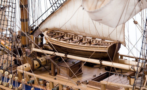 OCCRE HMS Endeavour 1:54 Wooden Sailing Ship Model Kit Advanced Builders