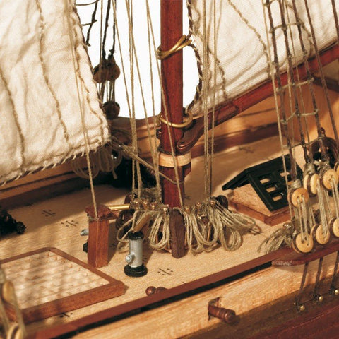 OcCre Albatros Two-Masted Schooner Model Ship Kit 1:100 + Paint Set