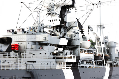 OCCRE 1:200 Prinz Eugen German Heavy Cruiser Warship Model Kit 1070mm