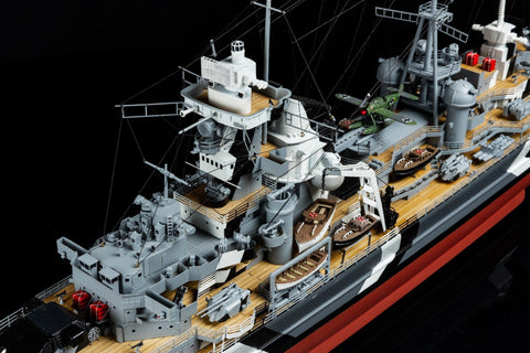 OCCRE 1:200 Prinz Eugen German Heavy Cruiser Warship Model Kit 1070mm