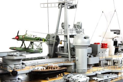 OCCRE 1:200 Prinz Eugen German Heavy Cruiser Warship Model Kit 1070mm