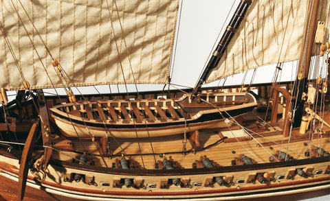 OcCre Hunter 1:60 Wooden Sailing Ship Model Kit 860mm Mediterranean