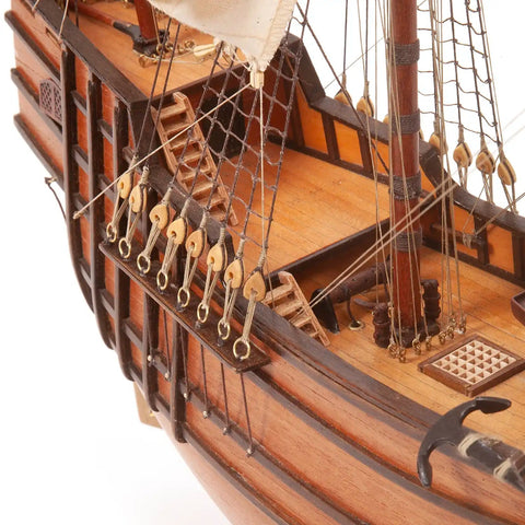 OcCre Santa Maria Wooden Ship Model Kit 1:50 with Sails