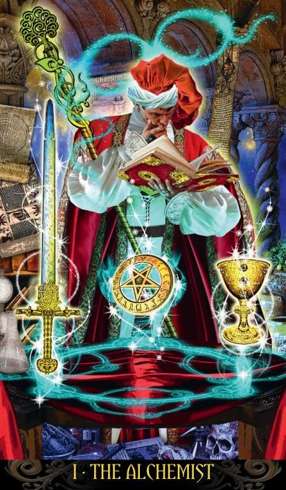 Illuminati Tarot Premium Gilded Deck New Edition by Lo Scarabeo